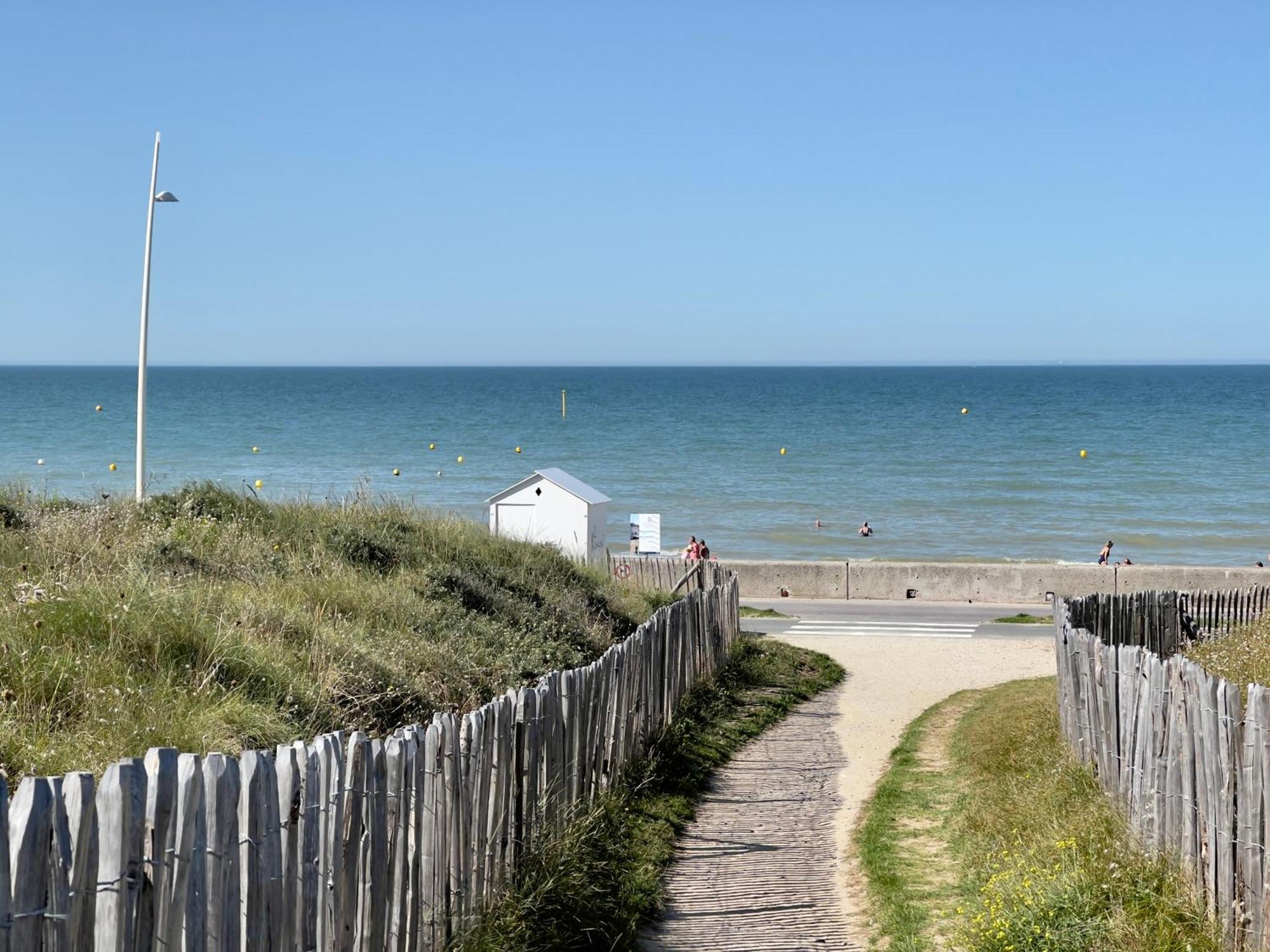 Cabourg Plage A 200M Plage Bagian luar foto